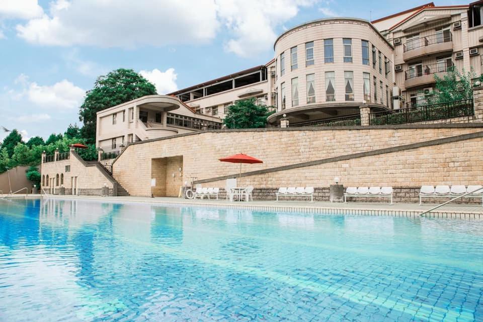 Апартаменти San Yu Health Center Юйчі Екстер'єр фото